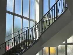 Foto: Escalier au 1er étage - Link öffnet Foto in Originalgrösse